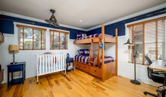 211 Stratford Ave, Beach Haven, NJ 08008