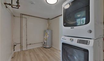 4365 Burkey Rd, Austintown, OH 44515