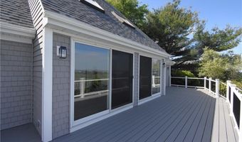 32 J H Dwyer Dr, Middletown, RI 02842