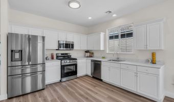 4 Quail Rd, Barnegat, NJ 08005