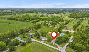 2875 S Madison Ave, Aurora, MO 65605