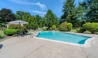 10 Primrose Rd, Billerica, MA 01821