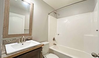 7055 Quarry Rd 345, Amherst, OH 44001