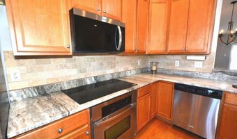 10900 HOLYSTONE Ln 202, Berlin, MD 21811