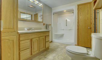 907 A Ave, Armstrong, IA 50514