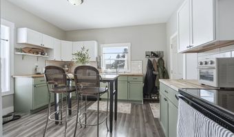 343 W 11th St, Auburn, IN 46706