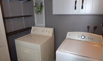 9640 Shady Ln, Algonac, MI 48001