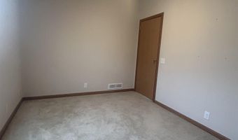 805 Elm St, Allison, IA 50602