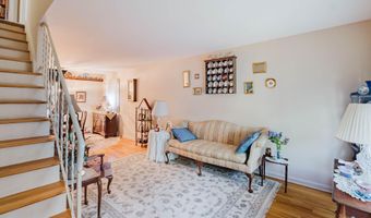672 Providence St, Albany, NY 12208