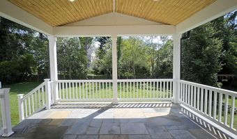 5804 RIDGEFIELD Rd, Bethesda, MD 20816