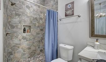 1913 MEHLE St, Arabi, LA 70032