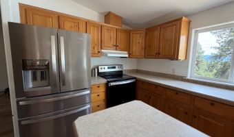 1224 Woodside Rd, Cascade, ID 83611