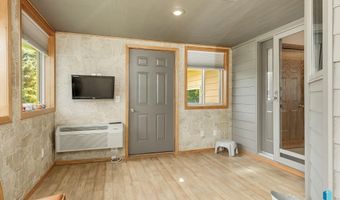 412 E Meadowlark Cir, Brandon, SD 57005