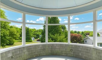 21 Bonnet View Dr, Jamestown, RI 02835