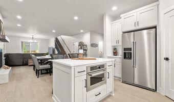 20211 Glen Vista Rd, Bend, OR 97703