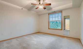 15570 Linnet St NW 2-305, Andover, MN 55304
