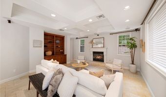 15850 Seville Ln, Encino, CA 91436
