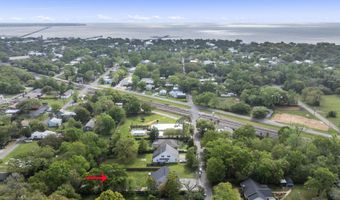407 Citizen St, Bay St. Louis, MS 39520