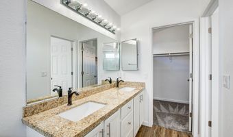 1550 N SUNSET Pl, Chandler, AZ 85225