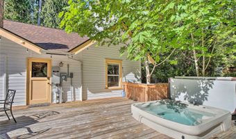 33823 SR 706 E 1, Ashford, WA 98304