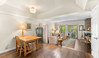 5720 Skyview Way E, Agoura Hills, CA 91301