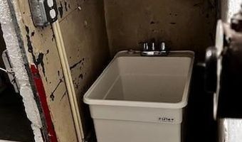 2722 WASHINGTON Blvd N, Arlington, VA 22201