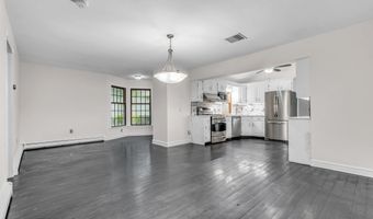 19 Center St, Barnegat, NJ 08005