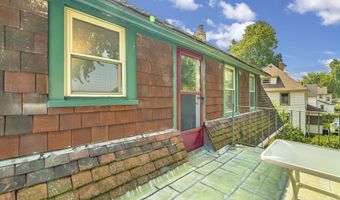 1805 ST Clair River Dr, Algonac, MI 48001