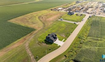 2500 E Chestnut Trl, Brandon, SD 57005