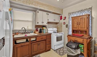 2607 E 8th St, Anderson, IN 46012