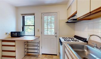 3901 Main St 10C, Amherst, NY 14226
