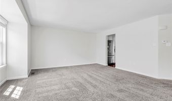 305 Broadstone Dr, Adams Twp., PA 16046