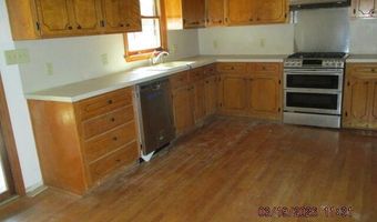 268 Fairlane Dr, Roanoke Rapids, NC 27870