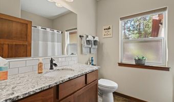 200 DANCING LIGHTS Ln, Athol, ID 83801