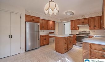 1425 N 39th St, Allentown, PA 18104