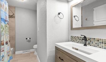 733 DOGWOOD Ave, Cheyenne, WY 82009