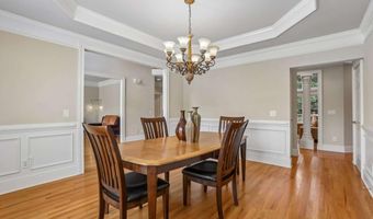 12516 Darvish Ln, Alpharetta, GA 30005