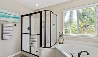 14454 Sunset Forest Ct, Ballwin, MO 63011