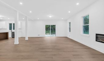 393 Southern Blvd, Bayville, NJ 08721