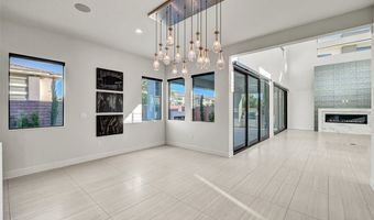 68 Grey Feather Dr, Las Vegas, NV 89135
