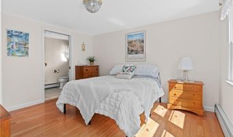 76 W Allenton Rd, North Kingstown, RI 02852