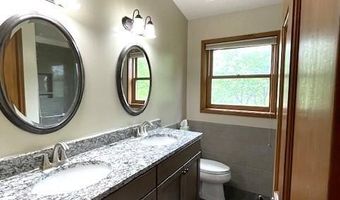 577 Schluersburg Rd, Augusta, MO 63332