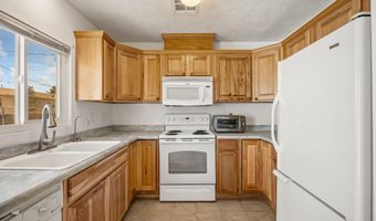 3529 Gloria Ave, Bullhead City, AZ 86442