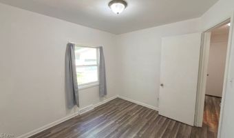 888 Garfield St, Akron, OH 44310
