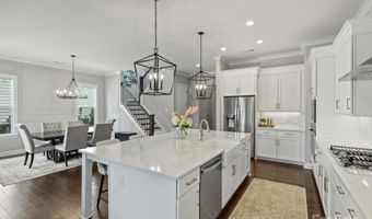 822 River Oaks Ln, Charlotte, NC 28226