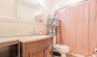 402 S Bradford St, Allentown, PA 18109