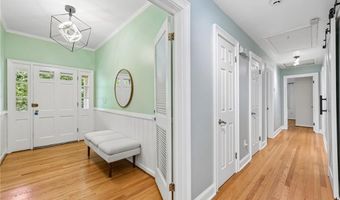 1067 Hess Dr, Avondale Estates, GA 30002