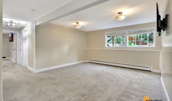 4212 Kingston Dr, Anchorage, AK 99504