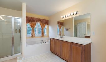 6 DUNLEARY Dr, Bear, DE 19701