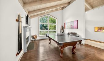 855 Reiten Dr, Ashland, OR 97520